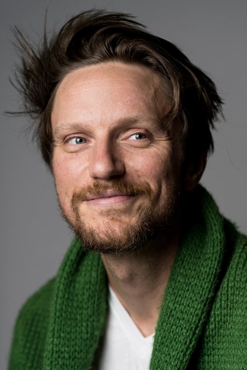 Joshua Mikel as Dale Reznik