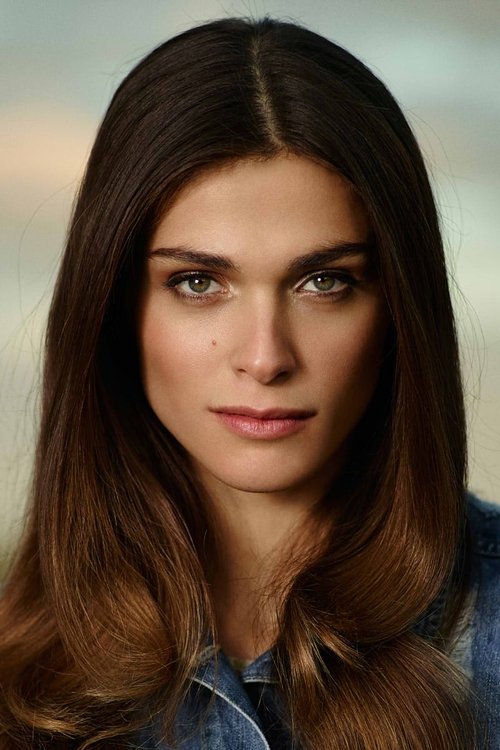 Elisa Sednaoui as Laura