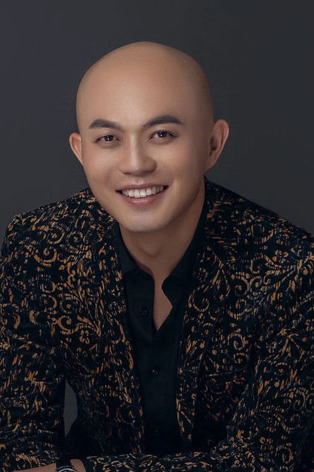 Li Ying Qi as Broker Agent