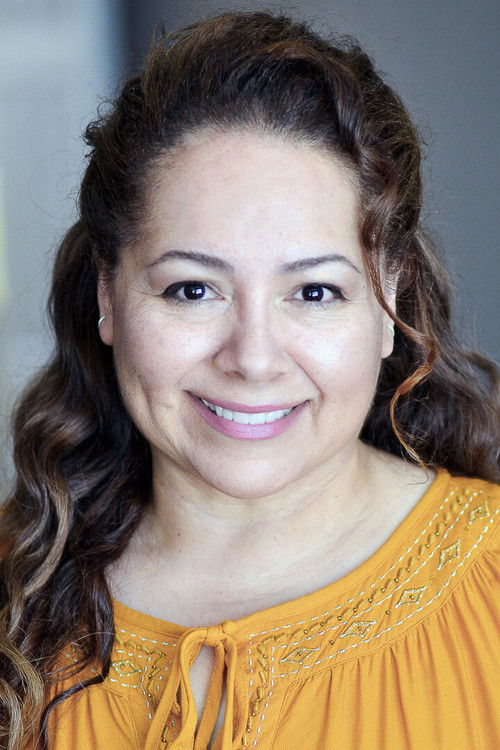 Angelica Pulido as Helen