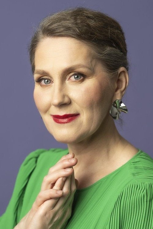 Haide Männamäe as Lilian