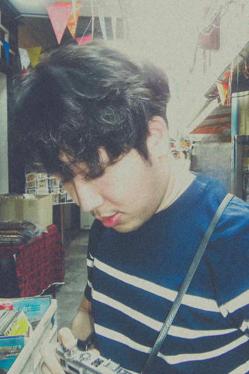 Kan Siripaka as RADIO