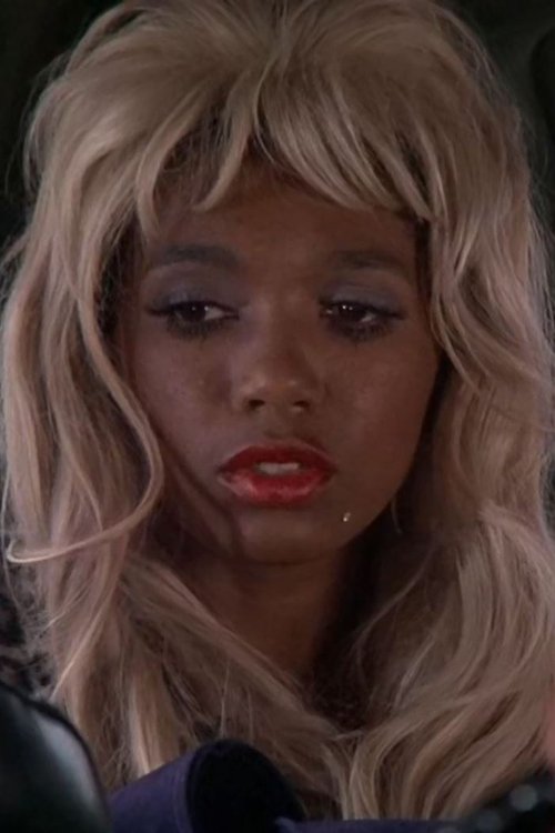 Lauren Jones as Erleen Parsons