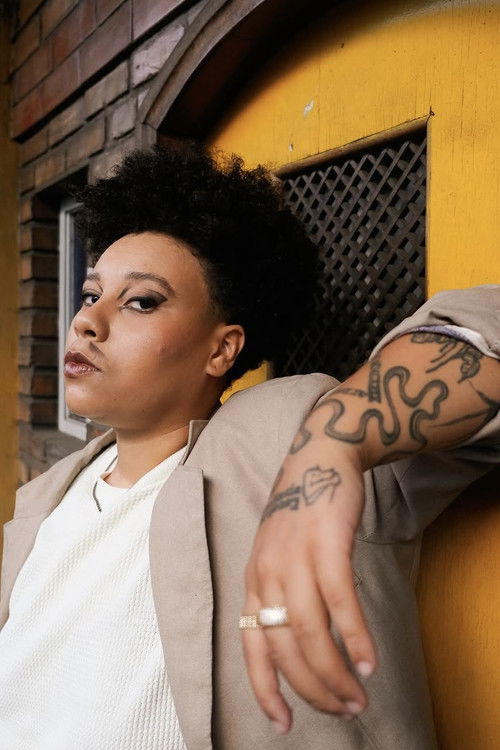 Lolø Lótus as Cacá