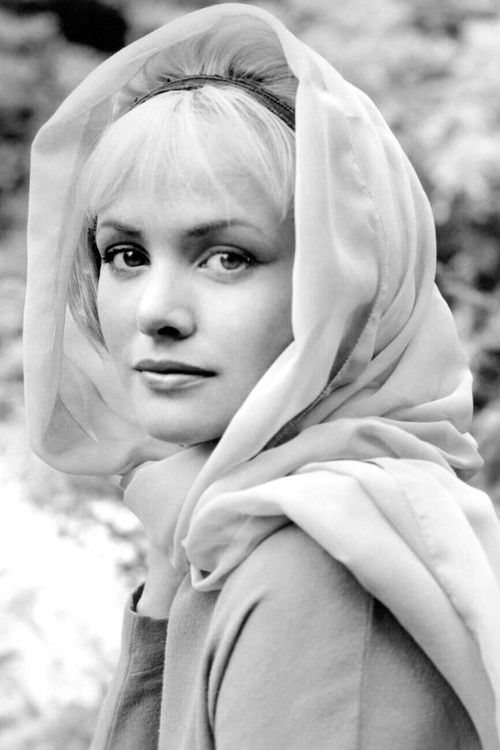 Sarah Branch as Janet Brown