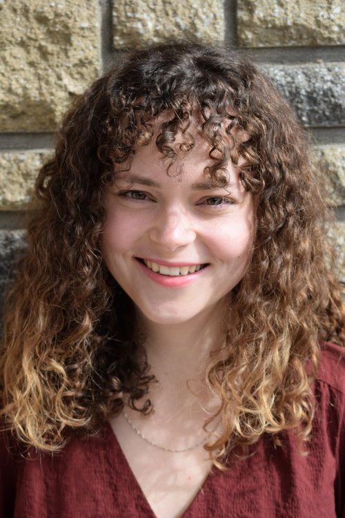 Ariel Antonacci as Éléonore