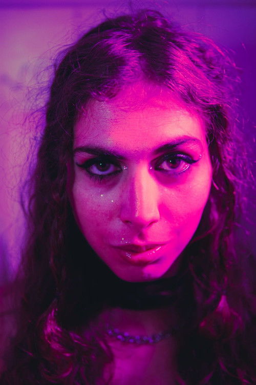 Maria Vitória Rosa as Luna