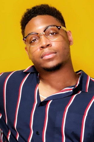 Branden Lindsay as Carl