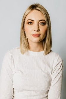 Mia-Anne O'Kennedy as Sonja