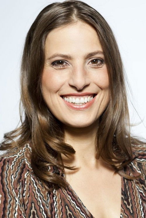 Jenny Deimling as Julia Steinbaum