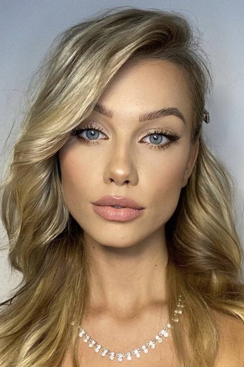 Justýna Zedníková as Bianka