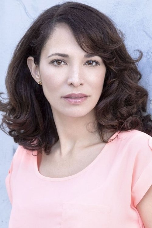 Ileanna Simancas as Astrid