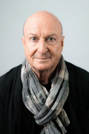 Christian Schneller as Horst