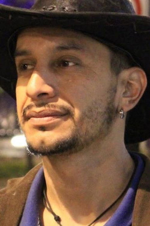 José Luis Pérez as 