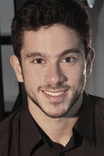 Luiz Daniel Bianchin as Former Student