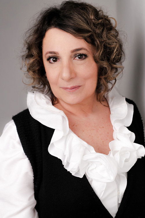 Lulu Pavarin as Sra. Ramos
