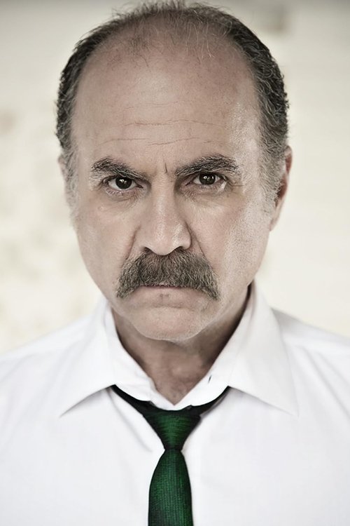 Steve Bannos as Larry