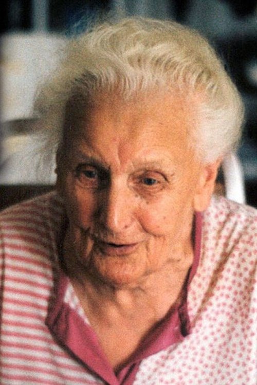 Jászai Joli as Mamó