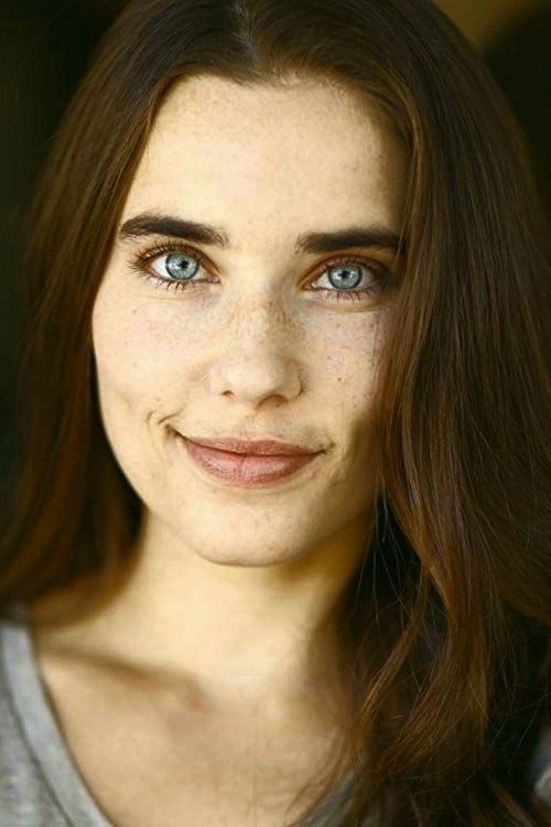 Alix Angelis as Casey