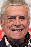 Raffaele Pisu as Nando Moriconi