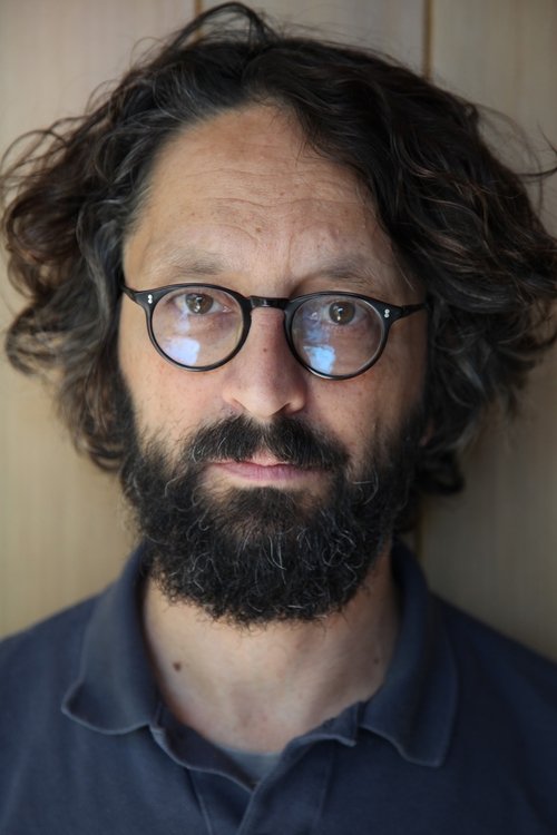 Wallace Wolodarsky as Peter