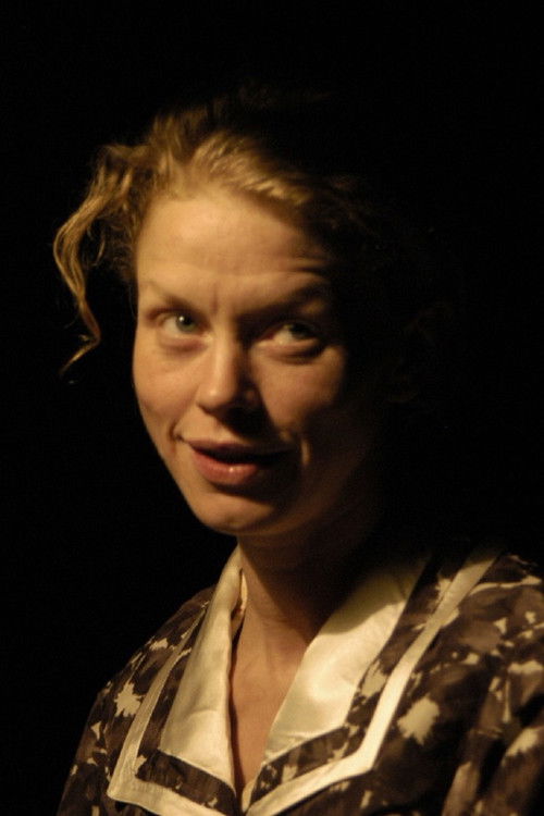 Sophie Vaude as La maman de Killian