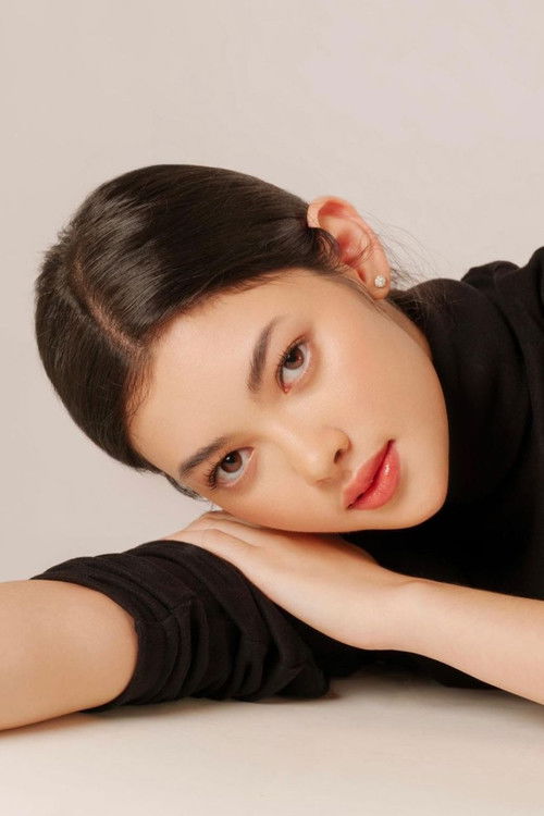 Marella Mulwanto as Kandi