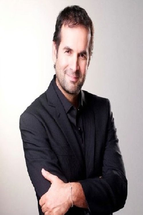 Javier Echevarría as José Julián Aldama de la Vega