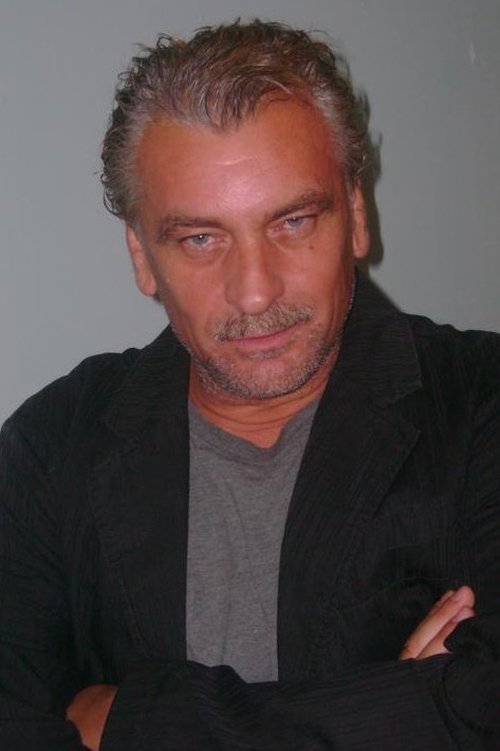 Musto Pelinkovicci as The Bum