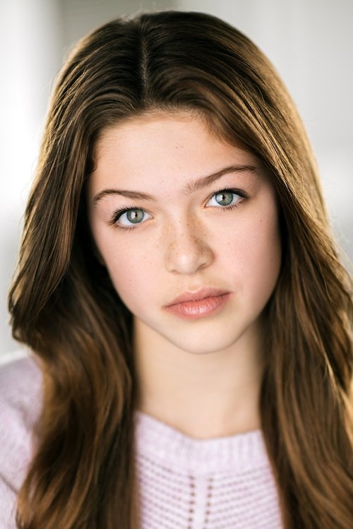 Maesa Nicholson as Chloe