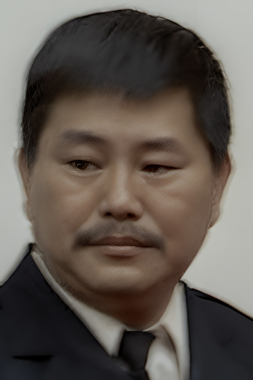Fei Pak as Policeman