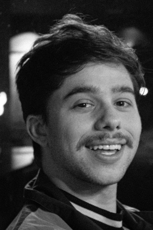 Rafael Ramagem as Ridicularista