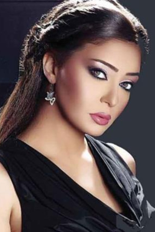 Merna al-Mohandes as 