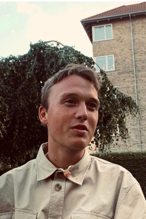 Carl Ranfelt as Carl