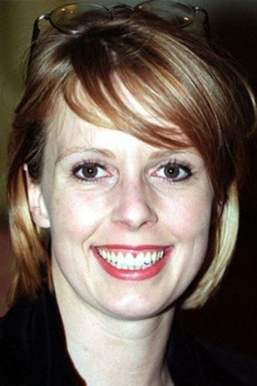 Sophie Lawrence as Cecily Gifford