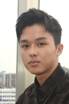 Andrew Chen as Fu Yen-Chao