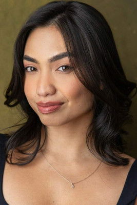 Charisse Uy as Gloria