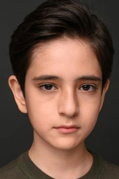 Leon Avtaev as Карен