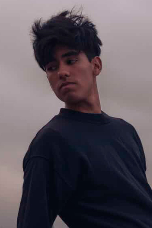 Vicente Saavedra as Amaru Colque