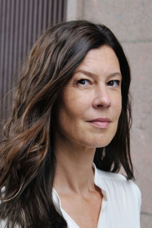 Claudia Hübschmann as Maureen Baker