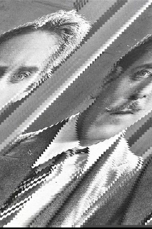 Robert Cain as Bruce Schuyler