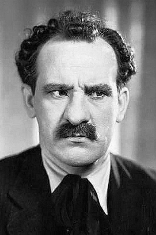 Tommy Mack as Hugo Straight