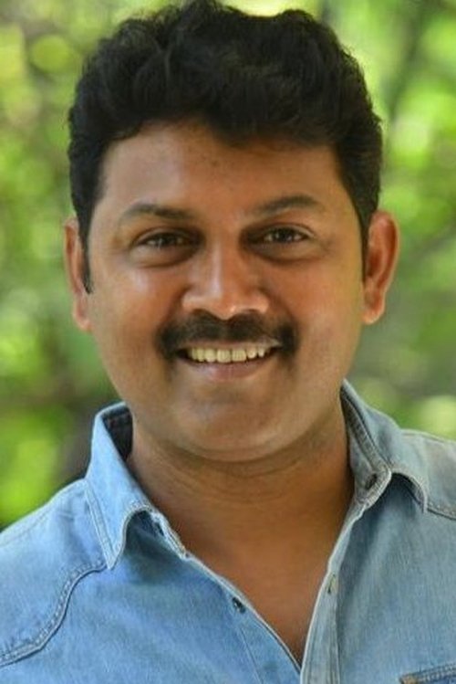 Praveen as Muthyam, Anand's servant