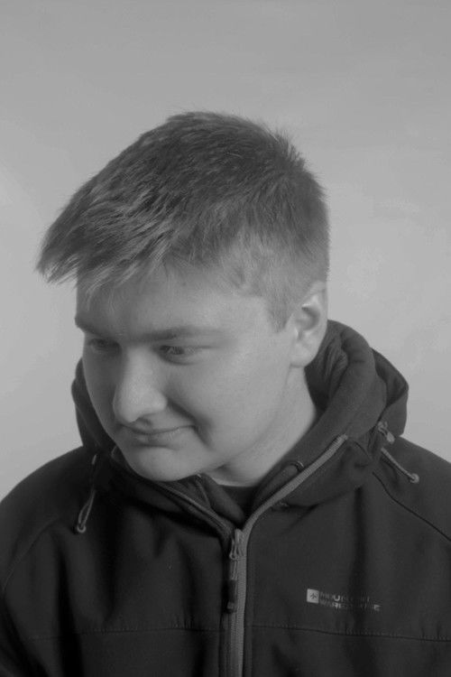 Harry Wharmby as Postman at door