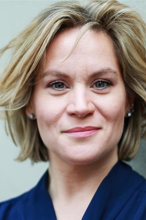 Tania Carlin as Justine Blackmore