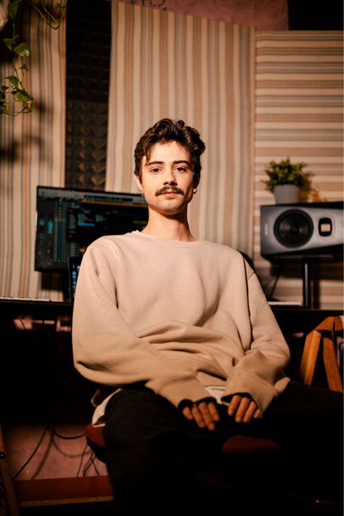 Daniel Martínez as Himself