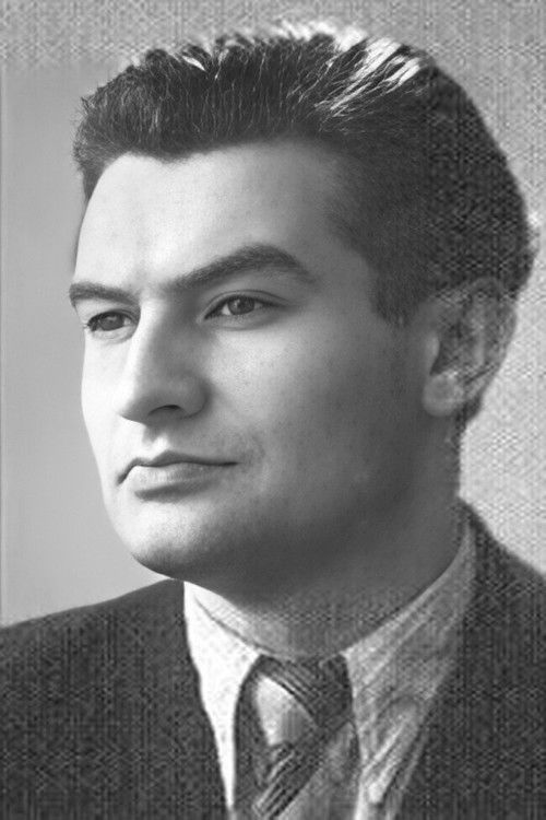 Viktor Akhromeyev as 