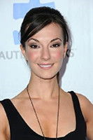 Cooper Harris as Dominia