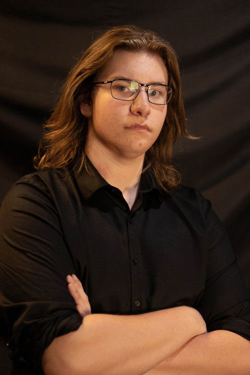 Scott Litterick as Lonnie Machin