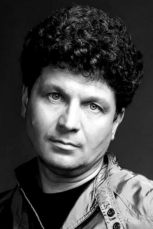 Sergey Minaev as Self - Певец